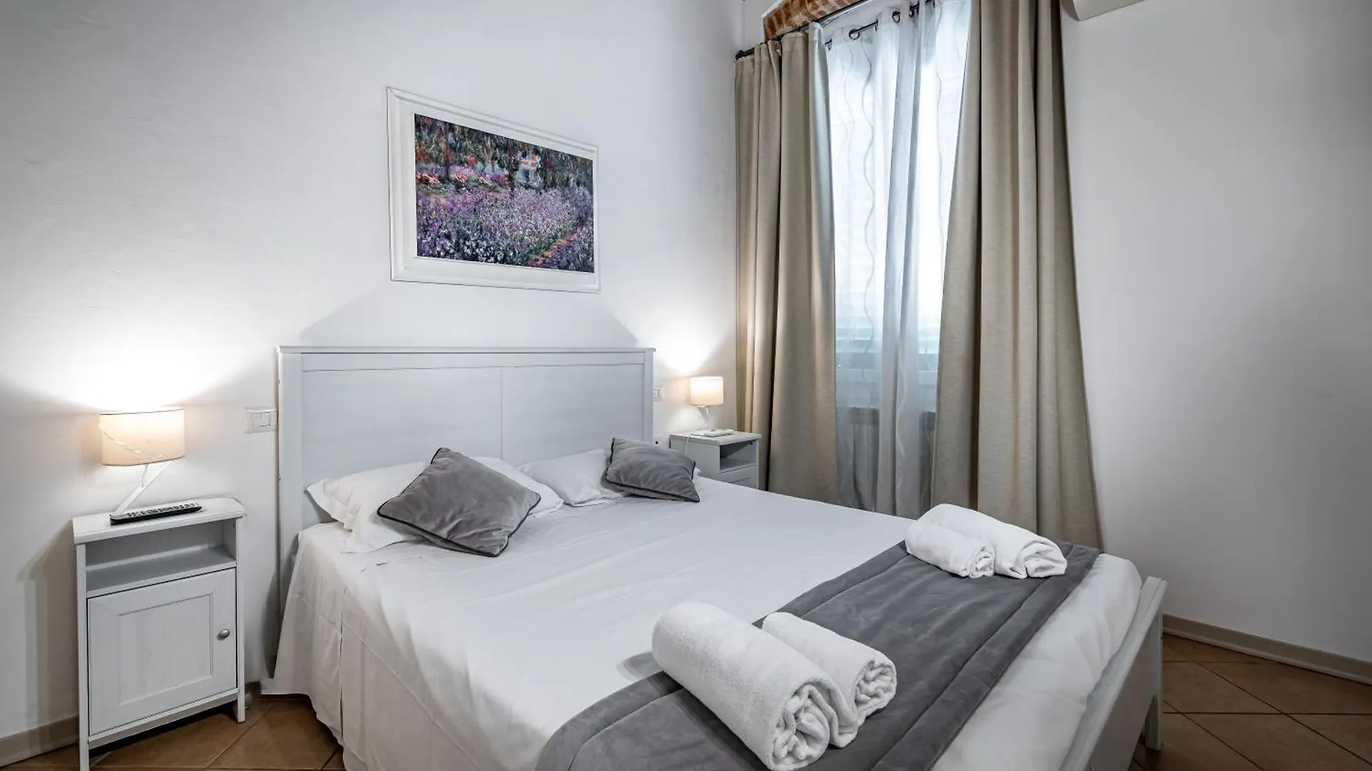 פירנצה Roommo Beccaria 0*,
